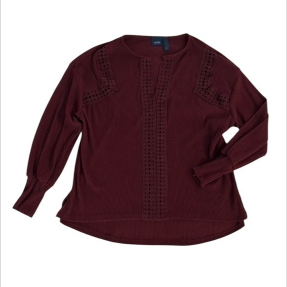 Daytrip size medium burgundy long sleeve thermal shirt